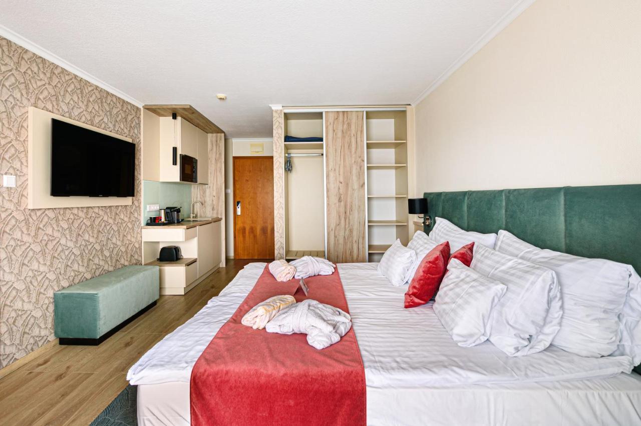Holiday Club Apartman Hotel Heviz Exterior photo